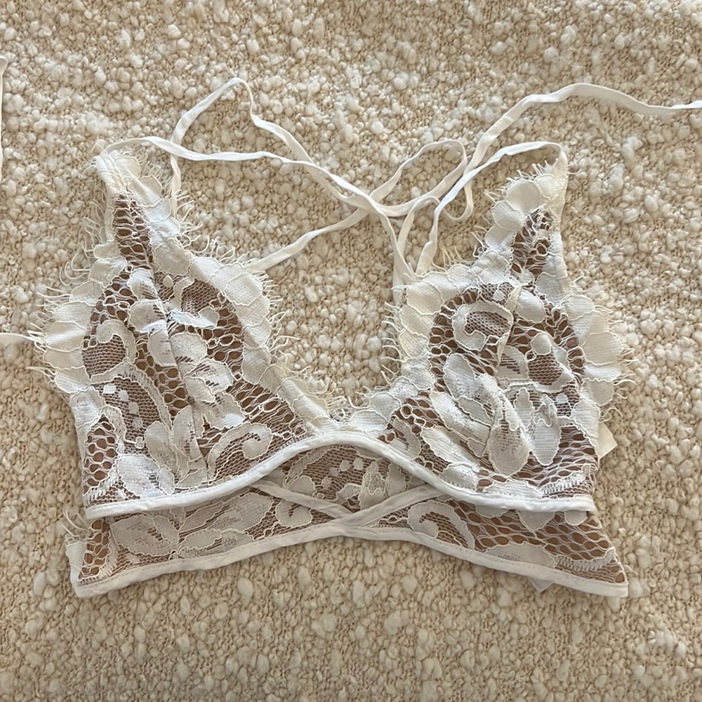 White lacy bralette crop top